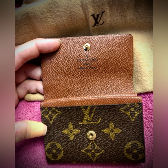 Louis Vuitton Small Wallet - Picture 6 of 12